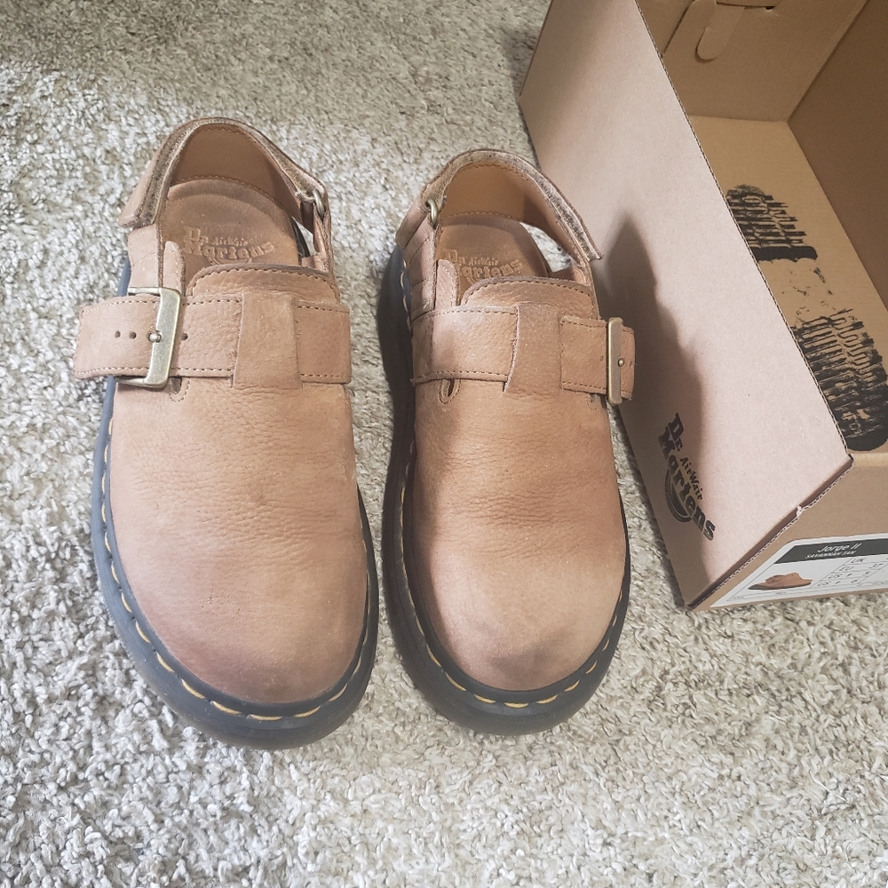 Dr. Martens Jorge II mules Size 6 Savannah Tan